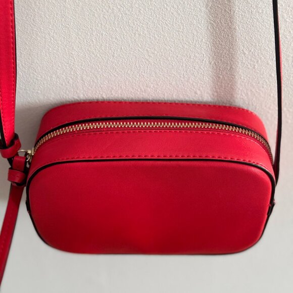 Gap Women's Small Red Faux Leather Crossbody Bag with Adjustable Shoulder Strap - Picture 6 of 7